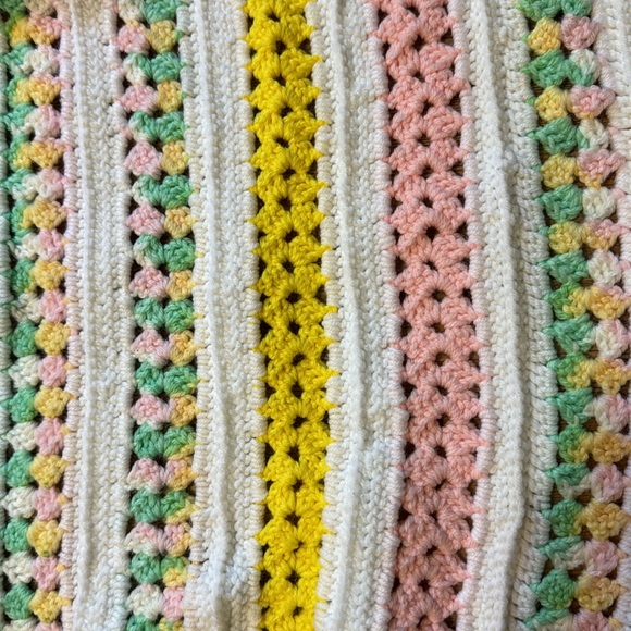 Hand crocheted, baby blanket colorful, vintage - Picture 3 of 4